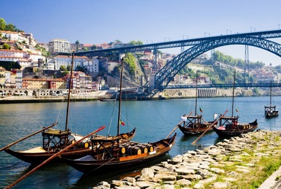Coach hire in Porto with chauffeur photo city 14