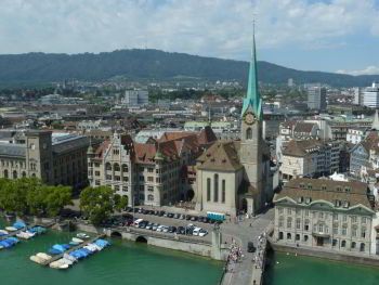 Rent a car with driver in Zurich photo city 1