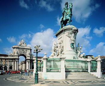 Rent a car with driver in Lisbon photo city 45