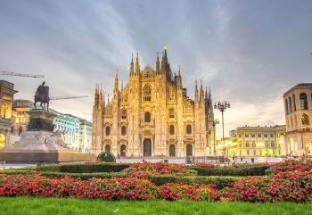 Rent a car with driver in Milan photo city 8