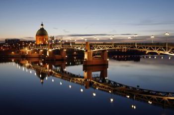 Rent a bus in Toulouse with driver photo city 2