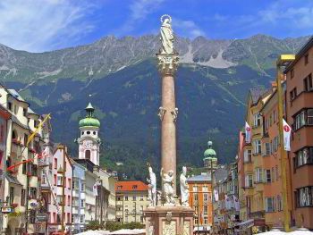 minibus in Innsbruck with driver photo city 2