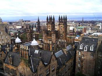 Bus hire in Edinburgh photo city 2