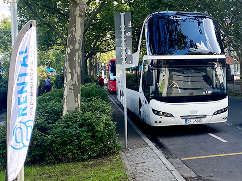 coach with 8rental flag