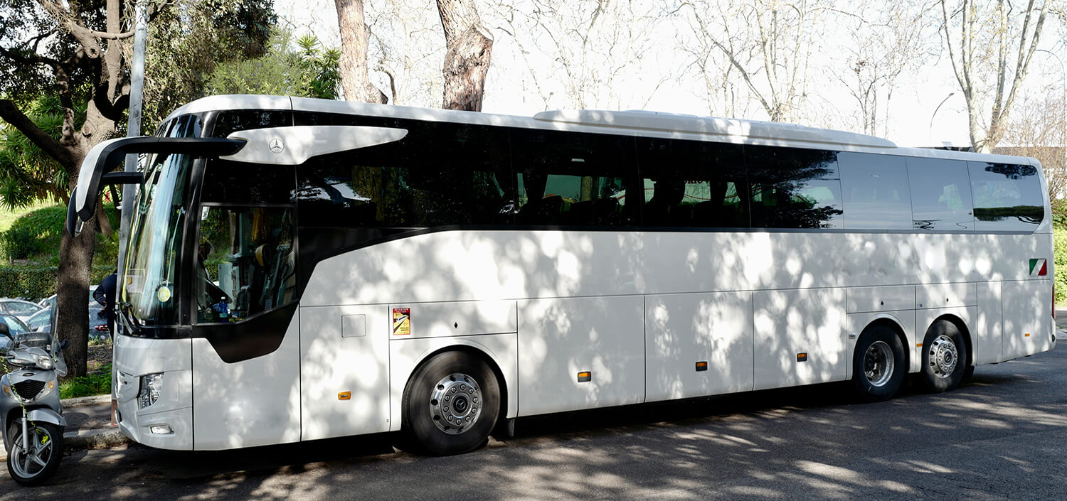 coach with driver italy