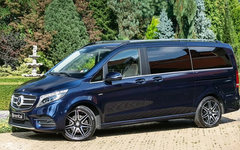 Minivan Mercedes V Class 6 Seater